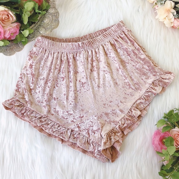 Velvet Shorts Ruffle Hem, Blush Crushed Velvet - Picture 7 of 8
